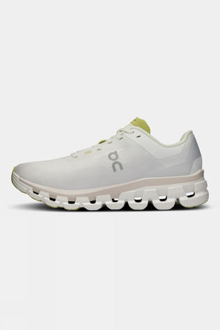 On Womens Cloudflow 4 Shoes White/Sand